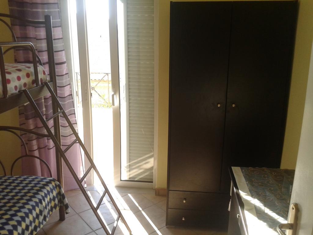 Foivos Seaside Apartments Agios Georgios  Pokoj fotografie