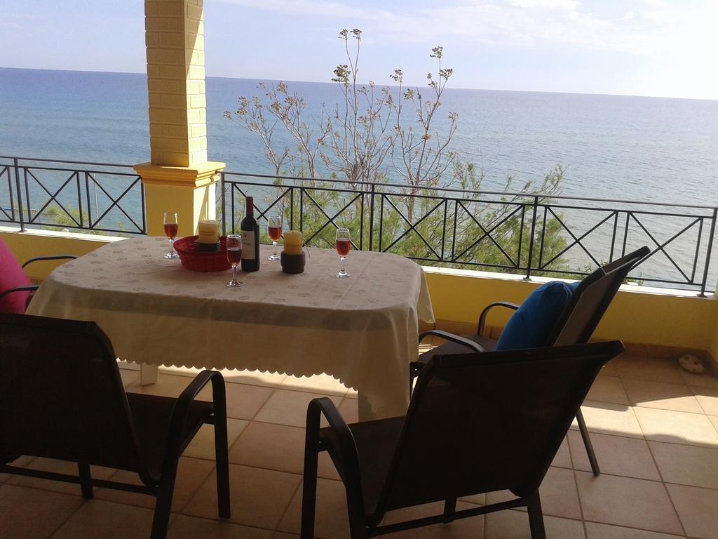 Foivos Seaside Apartments Agios Georgios  Exteriér fotografie
